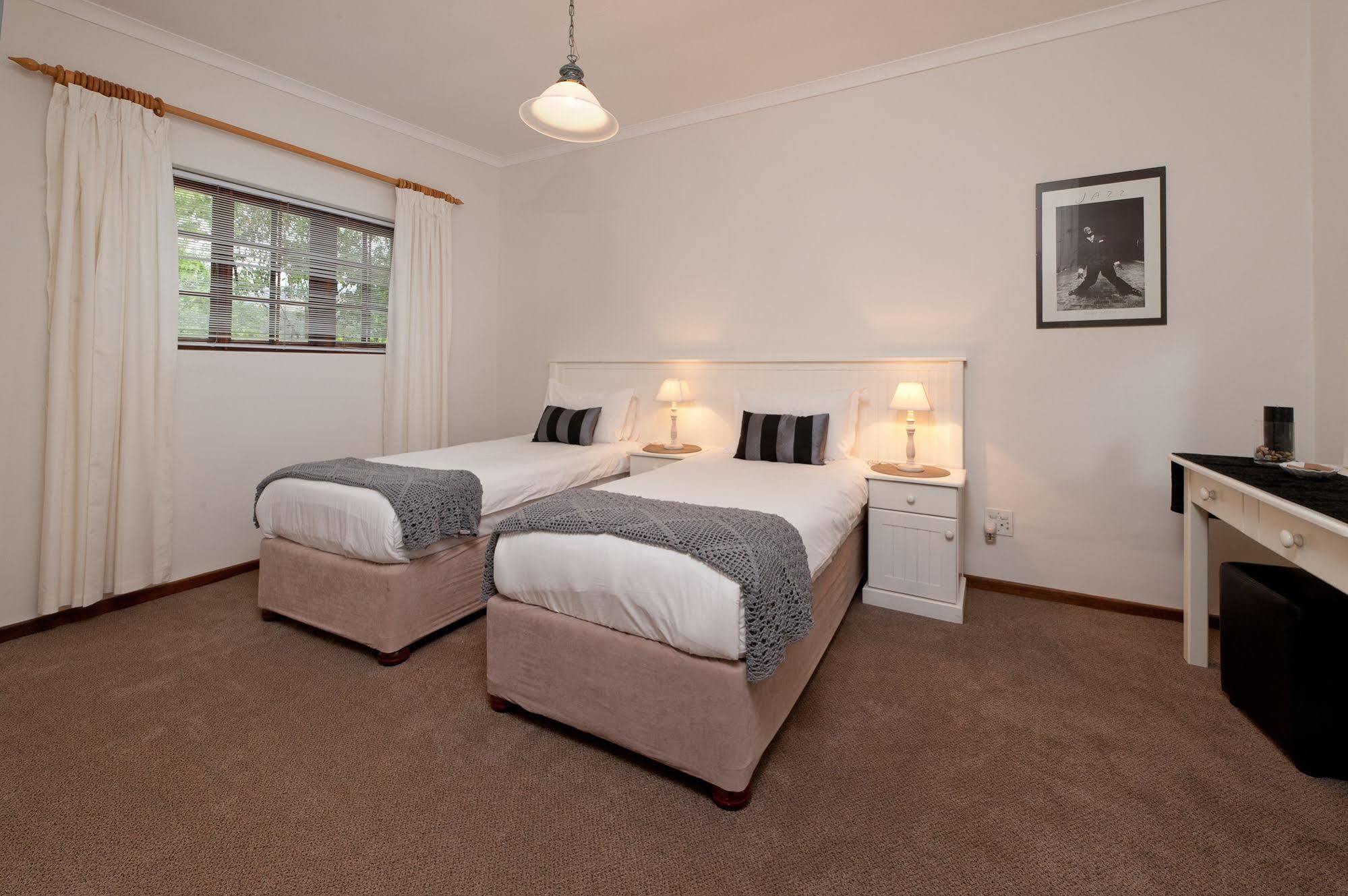 La Galiniere Guest Cottages Franschhoek Exteriér fotografie